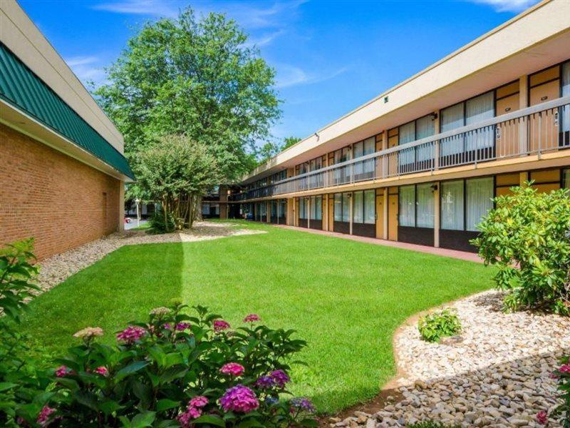 Quality Inn Roanoke Airport Exterior foto